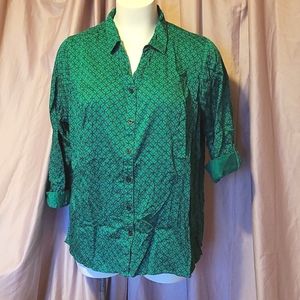 Catherine's 3X 26/28W blouse green with circle pattern
